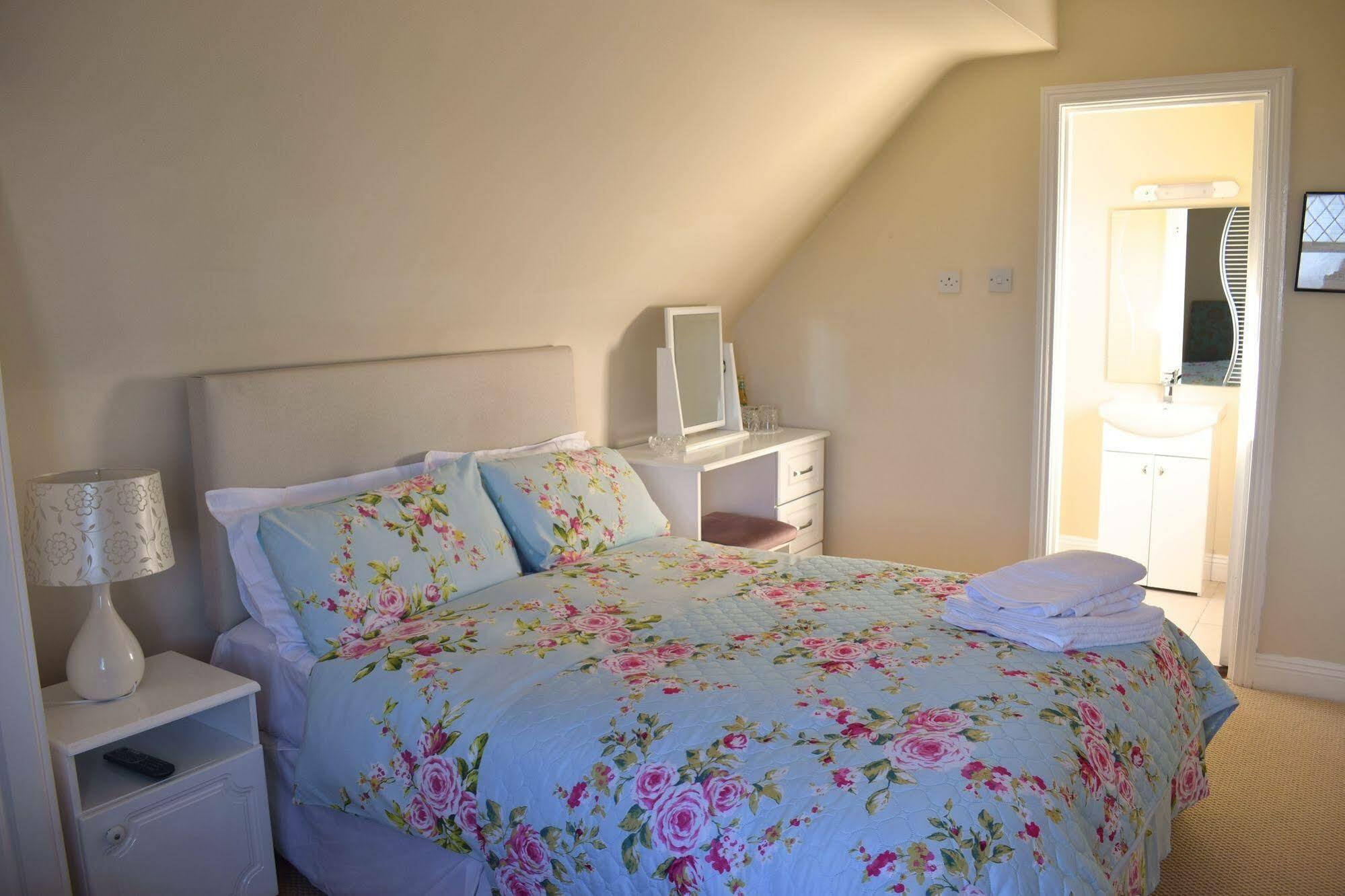 Fernhill House 4*